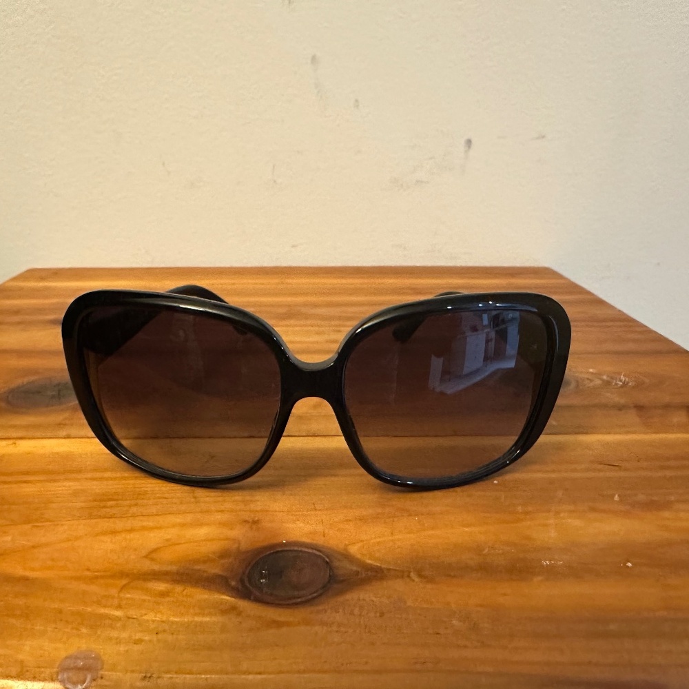 Gucci Black Oversized Sunglasses